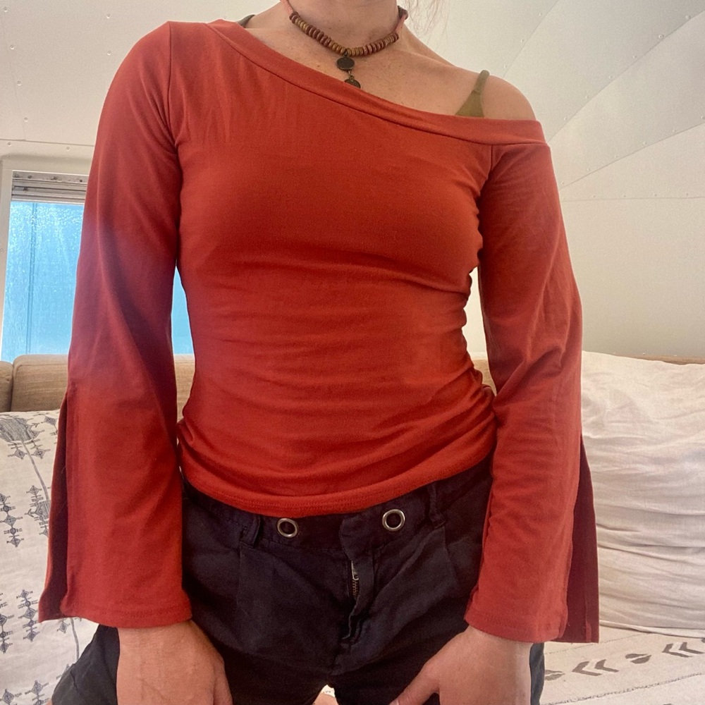 Women's Rust Long Sleeve Top